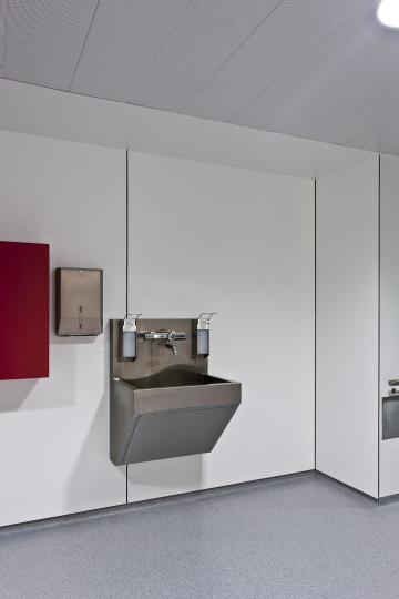 Medische wasgoot en wastafel
